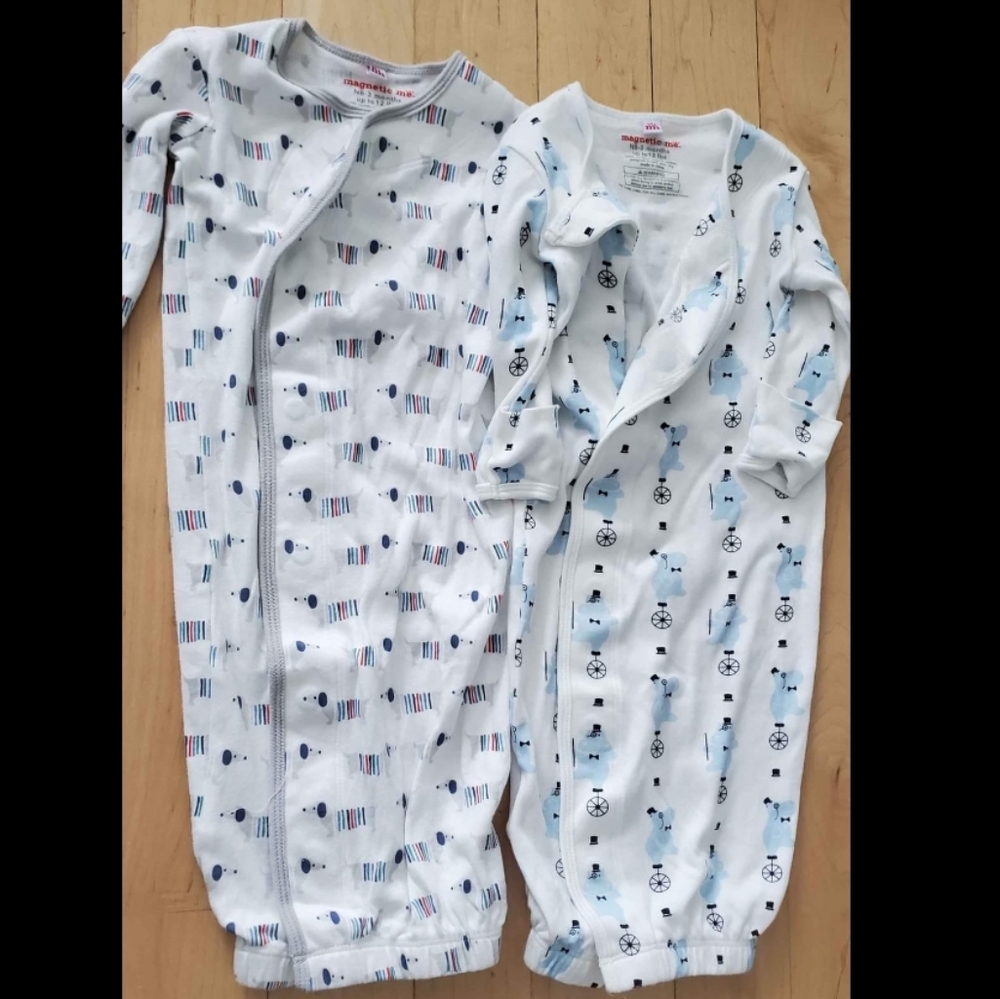Magnetic Me gowns size 0-3